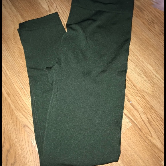 Dark green soft leggings - Picture 2 of 3